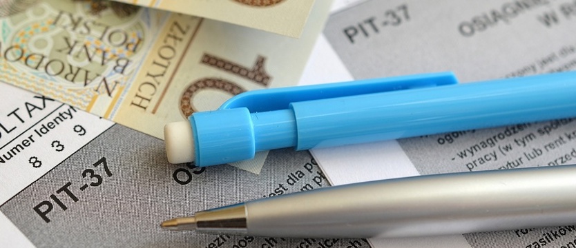 Prezydent podpisał ustawę obniżającą stawkę PIT z 18 proc. do 17 proc.