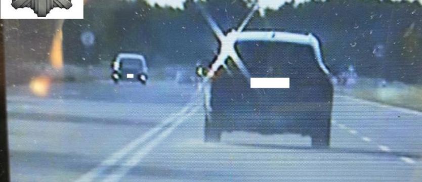 Pędził jak szalony. Na liczniku 180 km/h