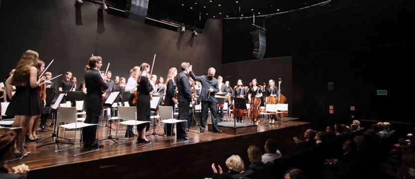 Fantastyczni młodzi muzycy. Polsko-niemiecka orkiestra w filharmonii