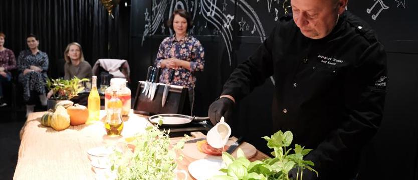 Gotowanie, teatr i zakulisowe tajemnice