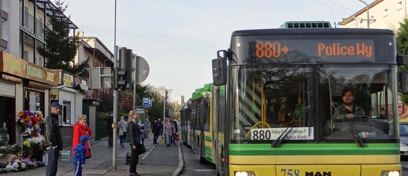 Komunikacja na listopadowe święto i weekend