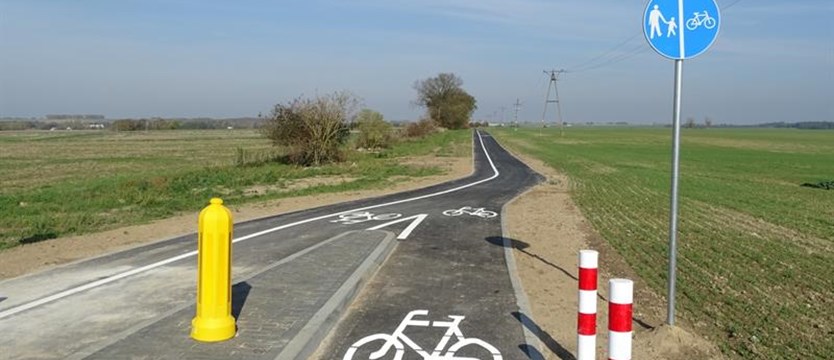 Ścieżka rowerowa z Kołbaskowa do Kamieńca zbudowana