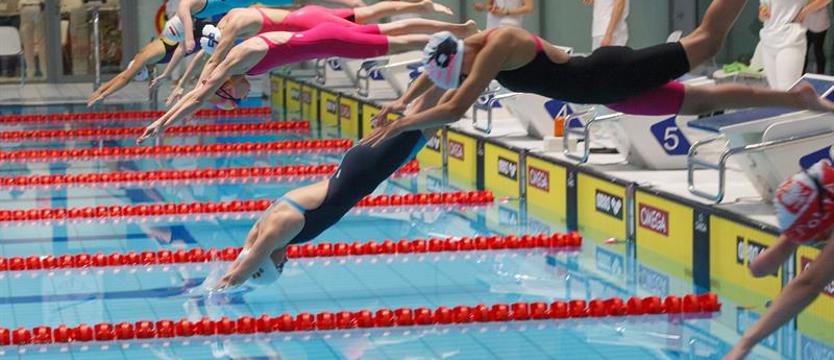 Pływanie. Medale Startu