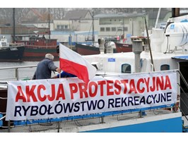 Protest ostrzegawczy armatorów morskich jednostek wędkarskich w portach Pomorza Środkowego