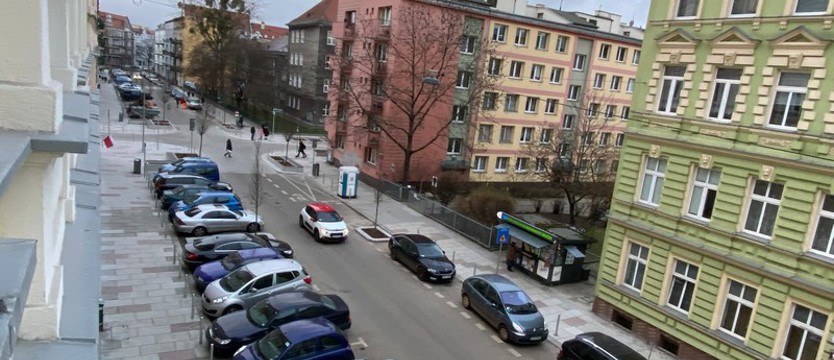 Ul. Małkowskiego po przebudowie. Uwaga, strefa „Tempo 30”!