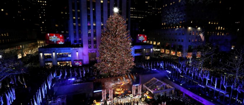 50 tysięcy światełek rozbłysło na choince przy nowojorskim Rockefeller Plaza