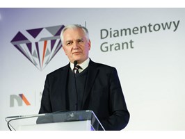 Absolwent nanotechnologii z „Diamentowym Grantem” od ministra