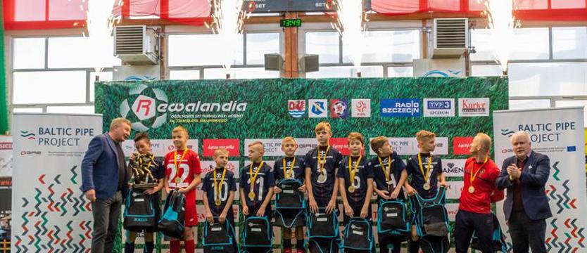 Piłka nożna. Pogoń Szczecin zwycięzcą Rewalandii!