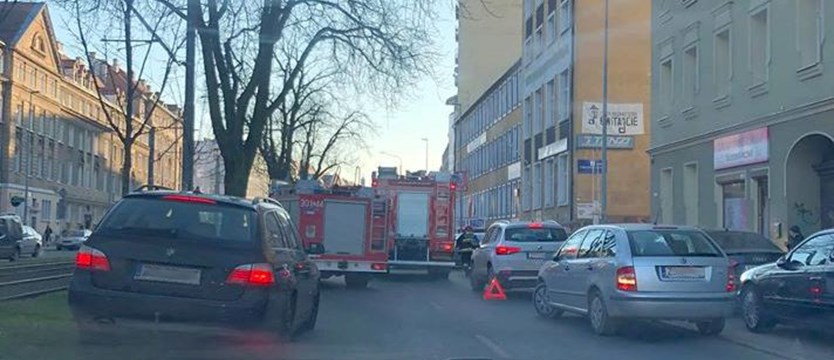 Wypadek przy Bohaterów Warszawy. Jest ranna osoba