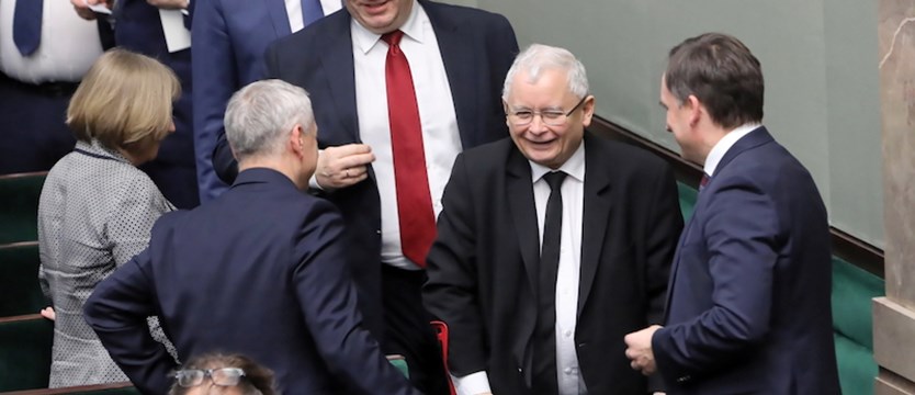 Sejm uchwalił nowelizację ustaw sądowych