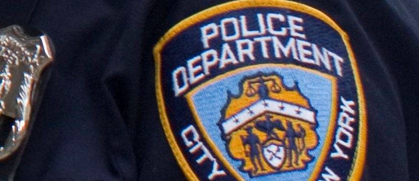 Policja zatrzymała podejrzanego o atak nożem przed synagogą w USA