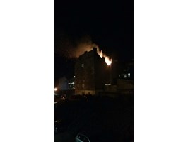 Płonął dach kamienicy w centrum Szczecina