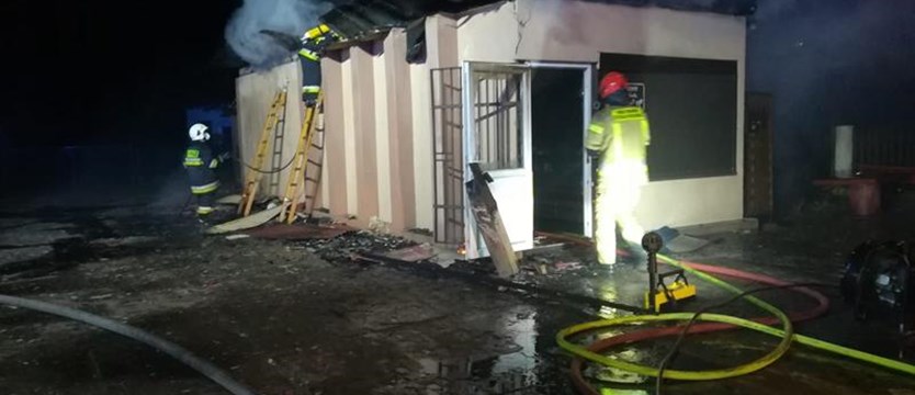 Pożar w Borzysławcu. Ogień strawił sklep spożywczy