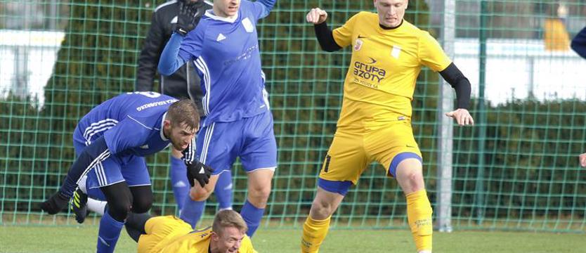 Piłka nożna. Chemik pokonał Kotwicę