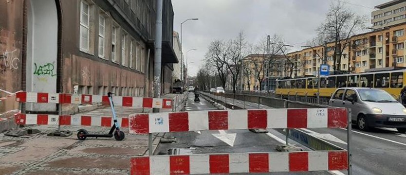 Budowa nowej siedziby Urzędu Marszałkowskiego. Zmiany przed pl. Rodła