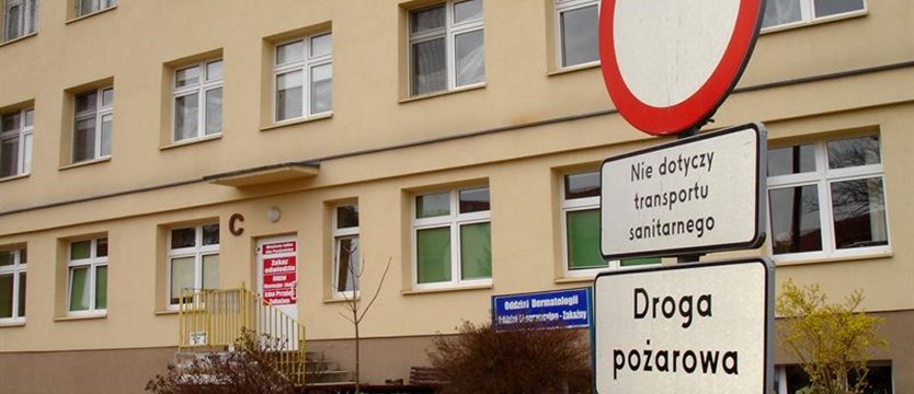 Szpital wojewódzki w Koszalinie ogranicza świadczenia i odwiedziny