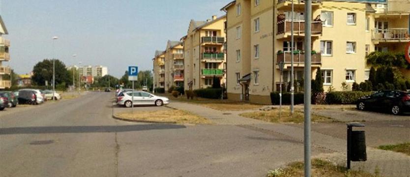 Wyliczenia Nad Rudzianką. „Kurier” poznał przyczynę spadku wartości działek pod budowę kościoła