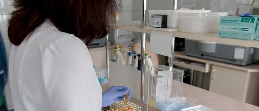 Szumowski: Przepustowość laboratoriów dot. koronawirusa to ok. 3 tys. próbek na dobę