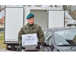 „Błękitna Brygada” pomaga szpitalowi zakaźnemu w Szczecinie