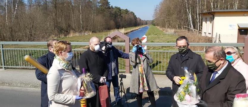 Wymiana paschałów i modlitwa. Spotkanie na granicy