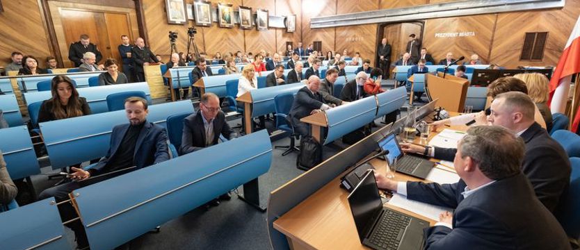 Zmiany w Radzie Miasta Szczecin. Lewandowski za Sochańskiego