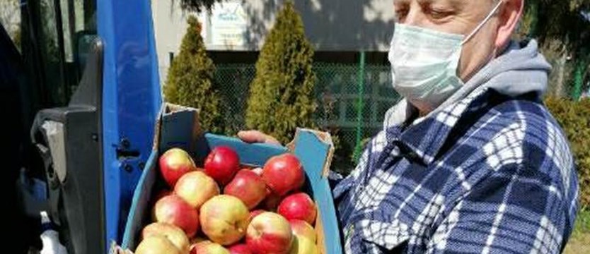 Jabłka dla placówek opiekuńczych i medyków