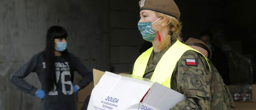 Terytorialsi rozdawali żywność najuboższym w Choszcznie