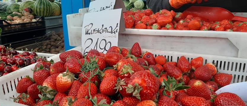 Po zakupy z grubym portfelem. Drogie owoce, warzywa i wędliny