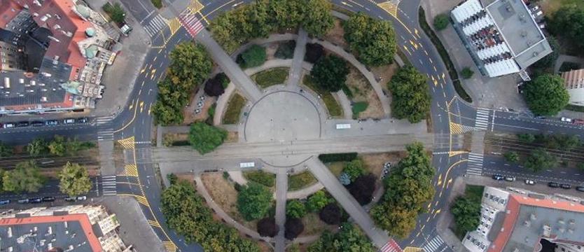 Mniej wypadków, większa płynność na rondach półturbinowych
