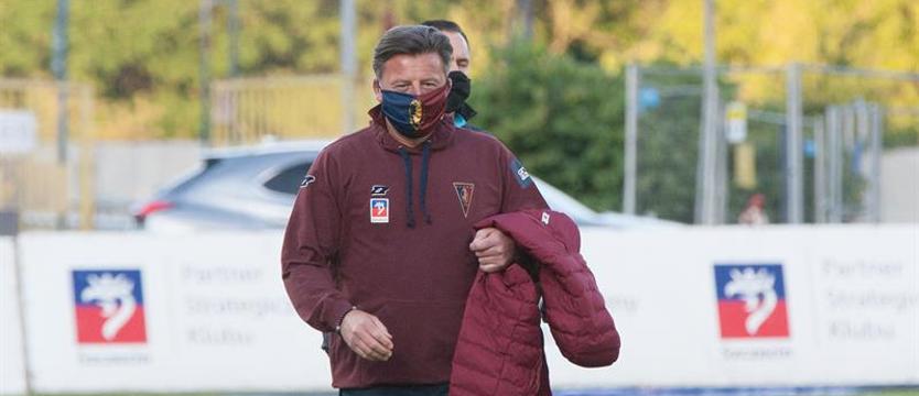 Piłka nożna. 49 urodziny Runjaica