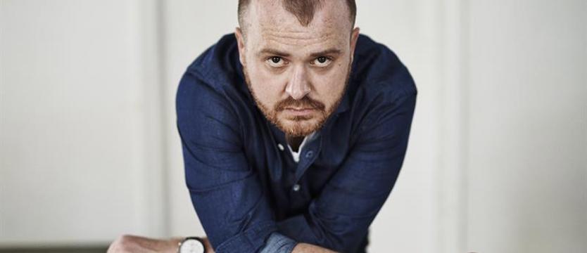 Chmielarz zaliczkę za pierwszą powieść wydał na ubezpieczenie samochodu