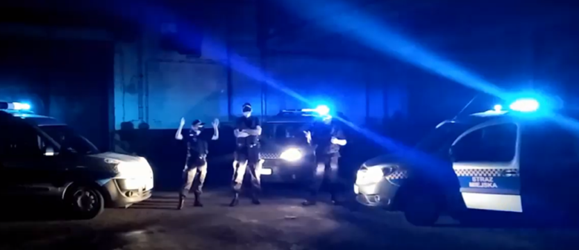Szczecińscy strażnicy rapują dla medyków