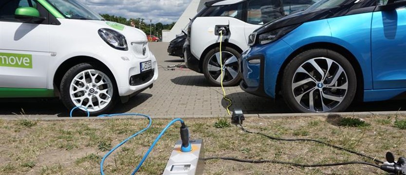 W Szczecinie przybywa elektrycznych aut