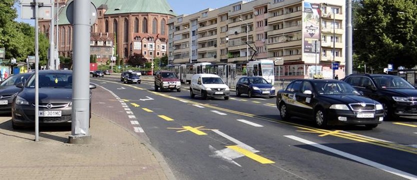 Ulica Wyszyńskiego – jedną jezdnią i bez tramwajów
