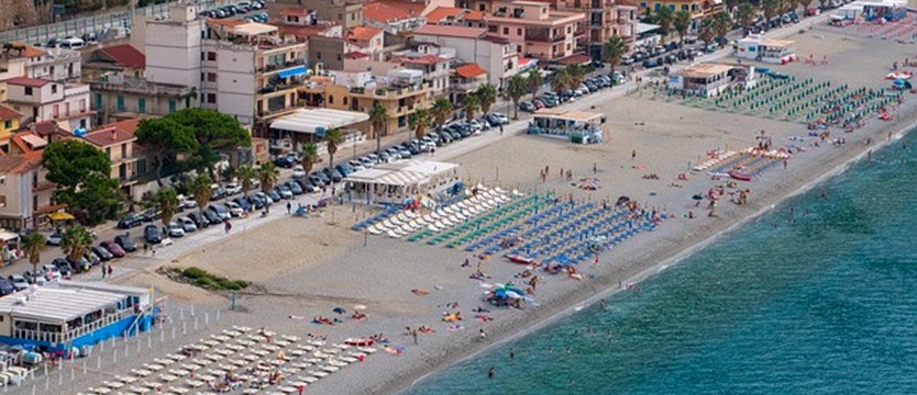 Dzień na włoskiej plaży kosztuje w roku pandemii więcej – nawet o 30 procent