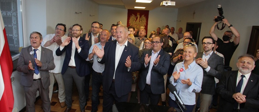 PiS uskrzydlony wynikiem prezydenta Dudy