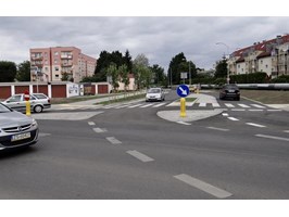 Przebudowaną ulicą Roweckiego w obu kierunkach