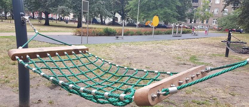 Hamaki w parkach. Rozbujajmy Szczecin z poślizgiem