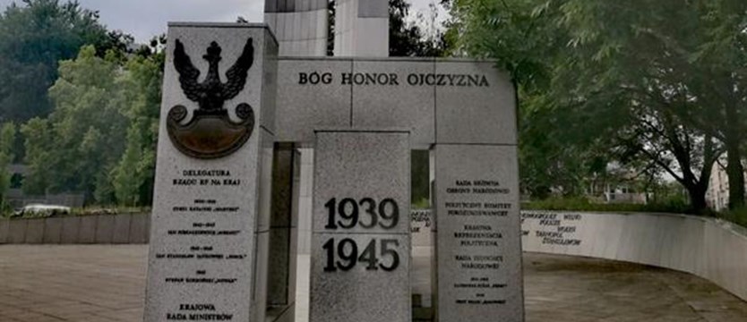 Na placu Tobruckim pomnika Państwa Podziemnego nie będzie