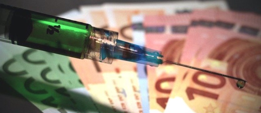 Rząd chce przystąpić do unijnego porozumienia ws. zakupu szczepionek przeciw COVID-19