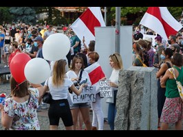 Szczecinianie na placu Lotników okazali wsparcie Białorusinom