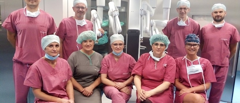 Pierwsze zabiegi chirurgiczne z wykorzystaniem robota da Vinci w Szczecinie! „To jak lot rakietą kosmiczną”