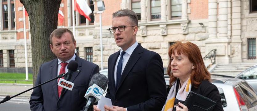 Lotnisko i stocznia. Kolejna odsłona konfliktu