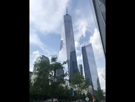 Rocznica zamachu na WTC. Bliźniacze wieże żyją w pamięci