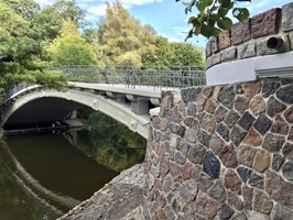 Mostek nad Rusałką po remoncie