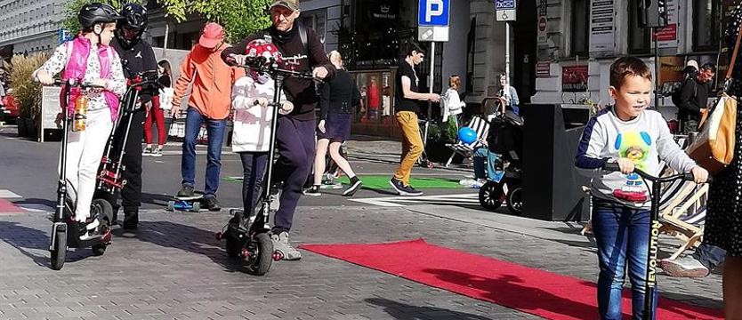 Hulaj dusza, hulajkarzu! Kółka w ruch!