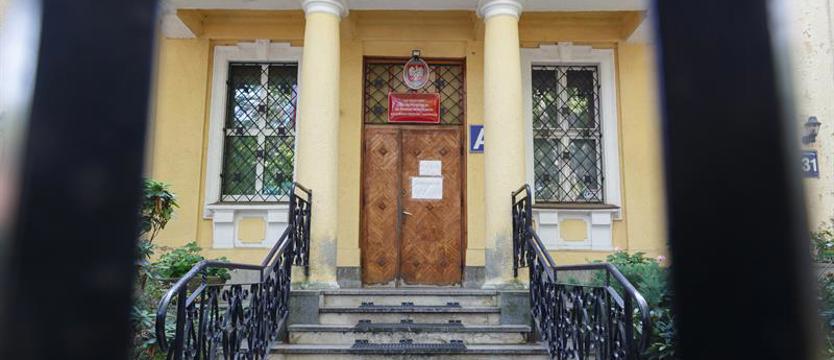 Czy ktoś ukradł ich rodzinną firmę? Biznesmeni walczą o „Sens”