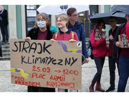 Młodzieżowy Strajk Klimatyczny. Chcą sprawiedliwości społecznej i klimatycznej