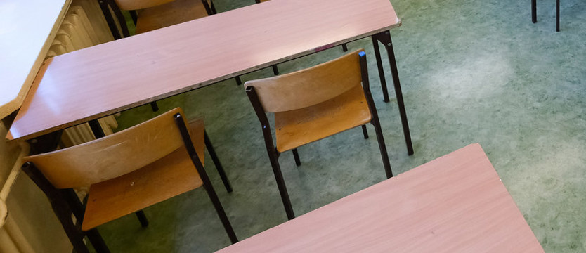 Lekarz: większość dzieci zakaziło się w szkołach, w Polsce nie było ofiar śmiertelnych