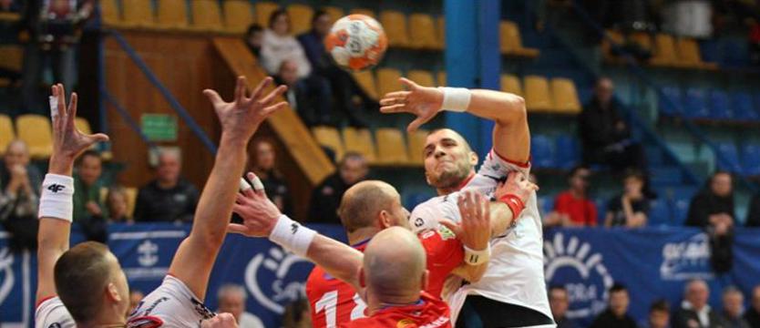 Piłka ręczna. Klęska przed przerwą